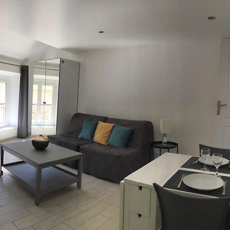 Duplex Bellifontain Au Coeur De Fontainebleau Apartman Kültér fotó