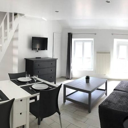 Duplex Bellifontain Au Coeur De Fontainebleau Apartman Kültér fotó